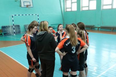 Кардымовские волейболистки заняли третье место в отборе областной Спартакиады