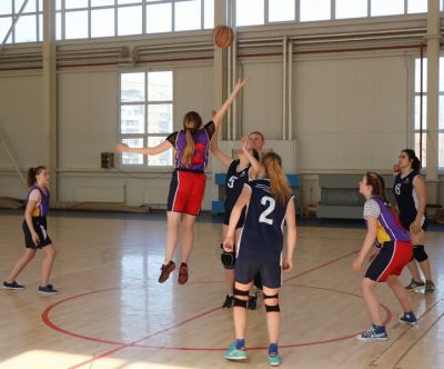 Кардымовские баскетболисты заняли третье место в полуфинальном этапе чемпионата «Планета баскетбола  - Оранжевый атом»