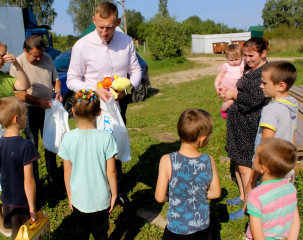 первоклашек в Кардымовском районе помогли собрать в школу - фото - 5