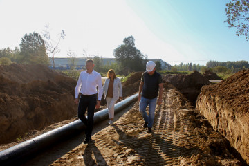 более 800 метров труб водопровода уже проложено в рамках проекта «Чистая вода» в Кардымово - фото - 5
