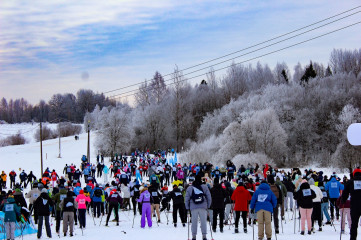 «лыжня России» в Кардымовском районе объединила более двух тысяч любителей лыжной гонки - фото - 8